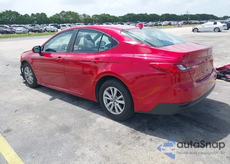 2025 Toyota Camry Le z USA, uszkodzony, nr VIN 4T1DAACK9SU042451
